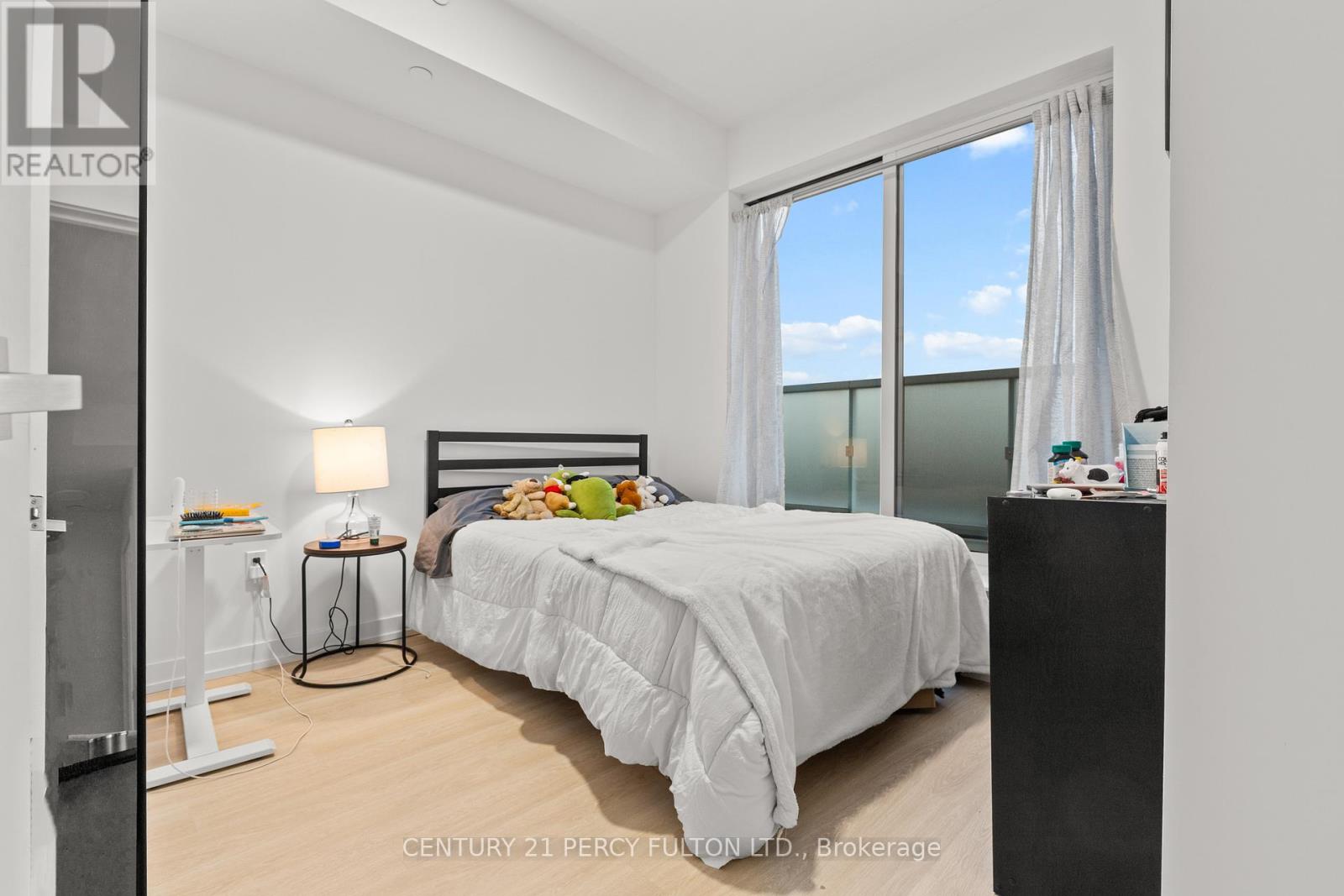 601 - 415 Main Street W, Hamilton, Ontario  L8P 1K5 - Photo 15 - X12691796