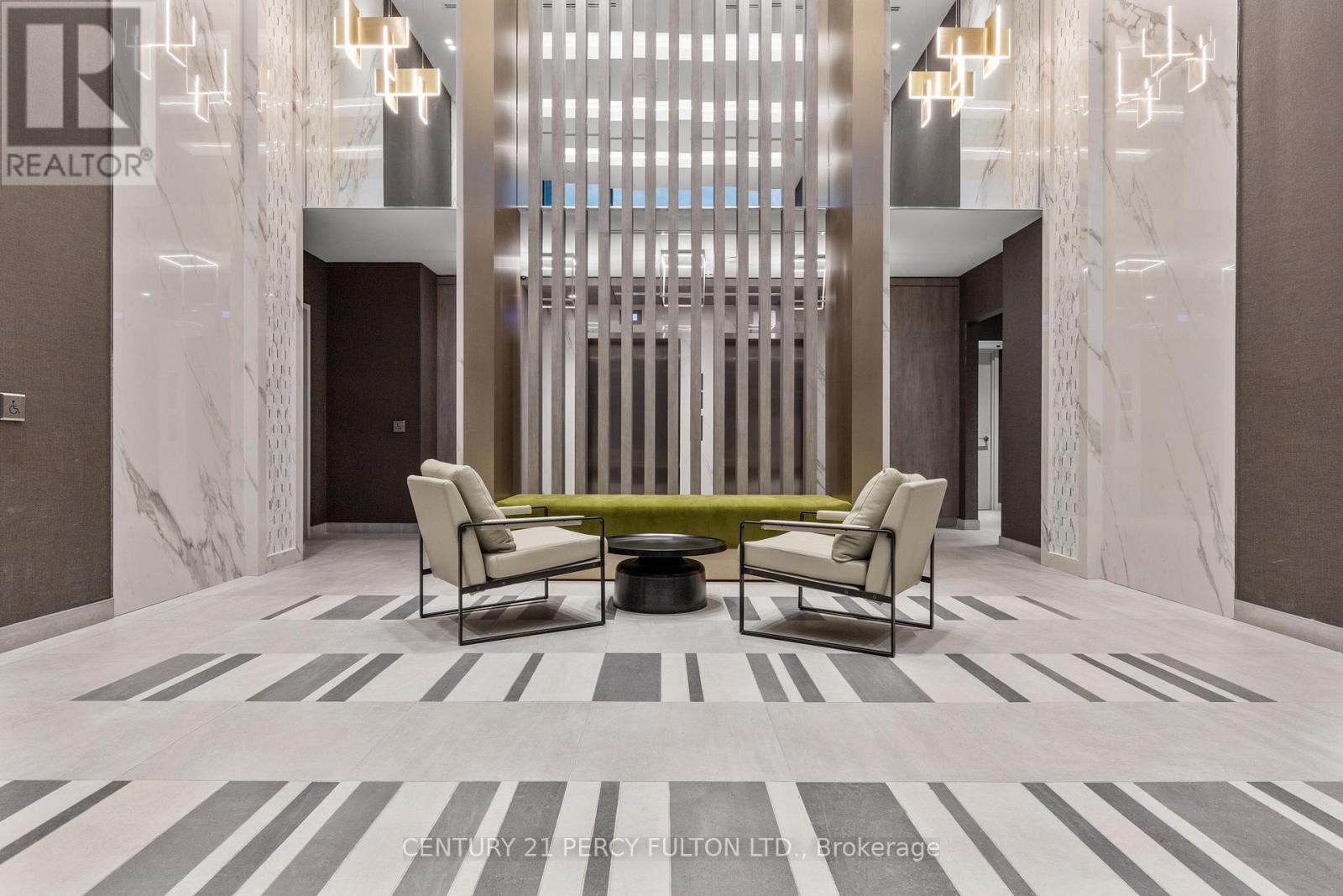 601 - 415 Main Street W, Hamilton, Ontario  L8P 1K5 - Photo 2 - X12691796