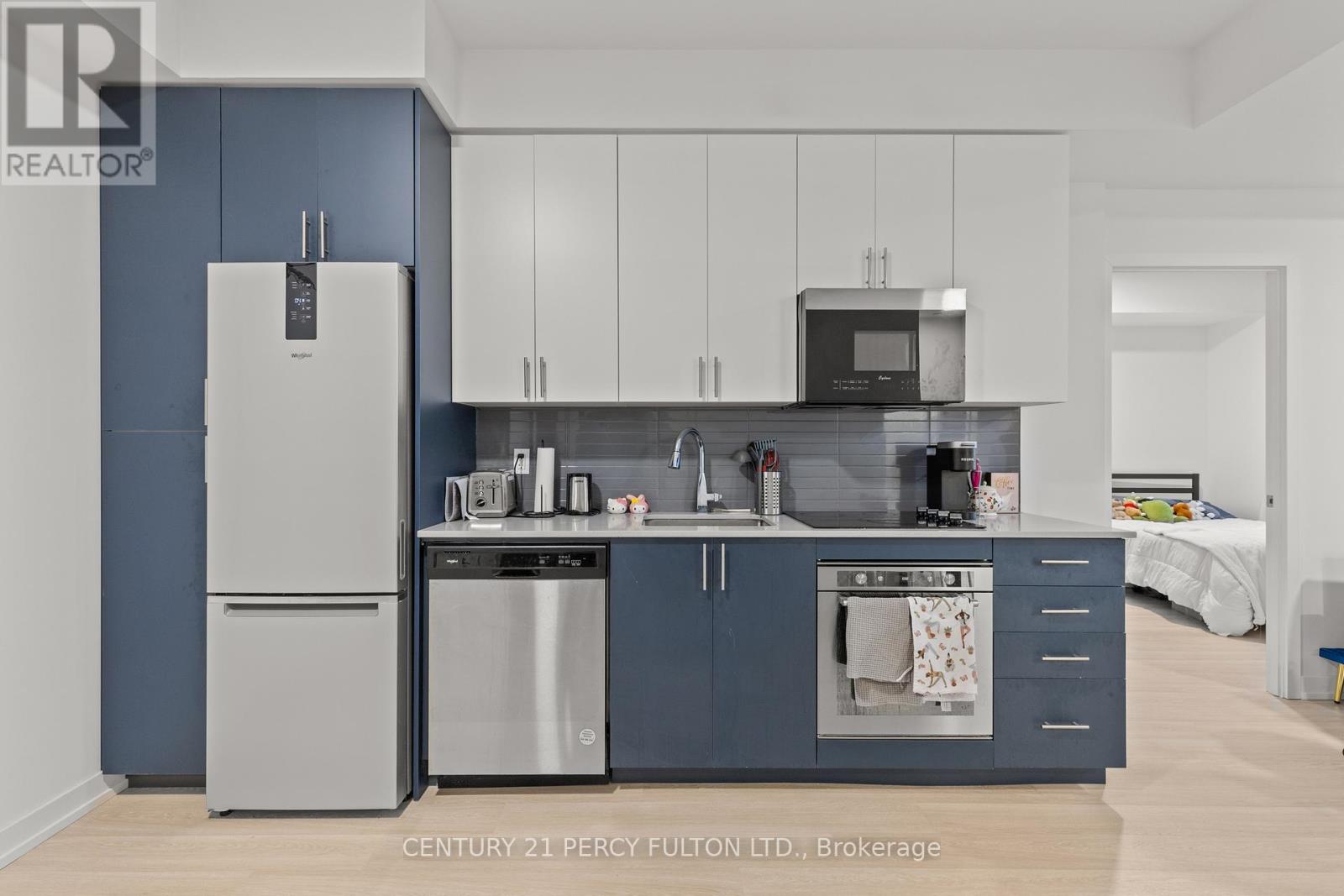 601 - 415 Main Street W, Hamilton, Ontario  L8P 1K5 - Photo 7 - X12691796