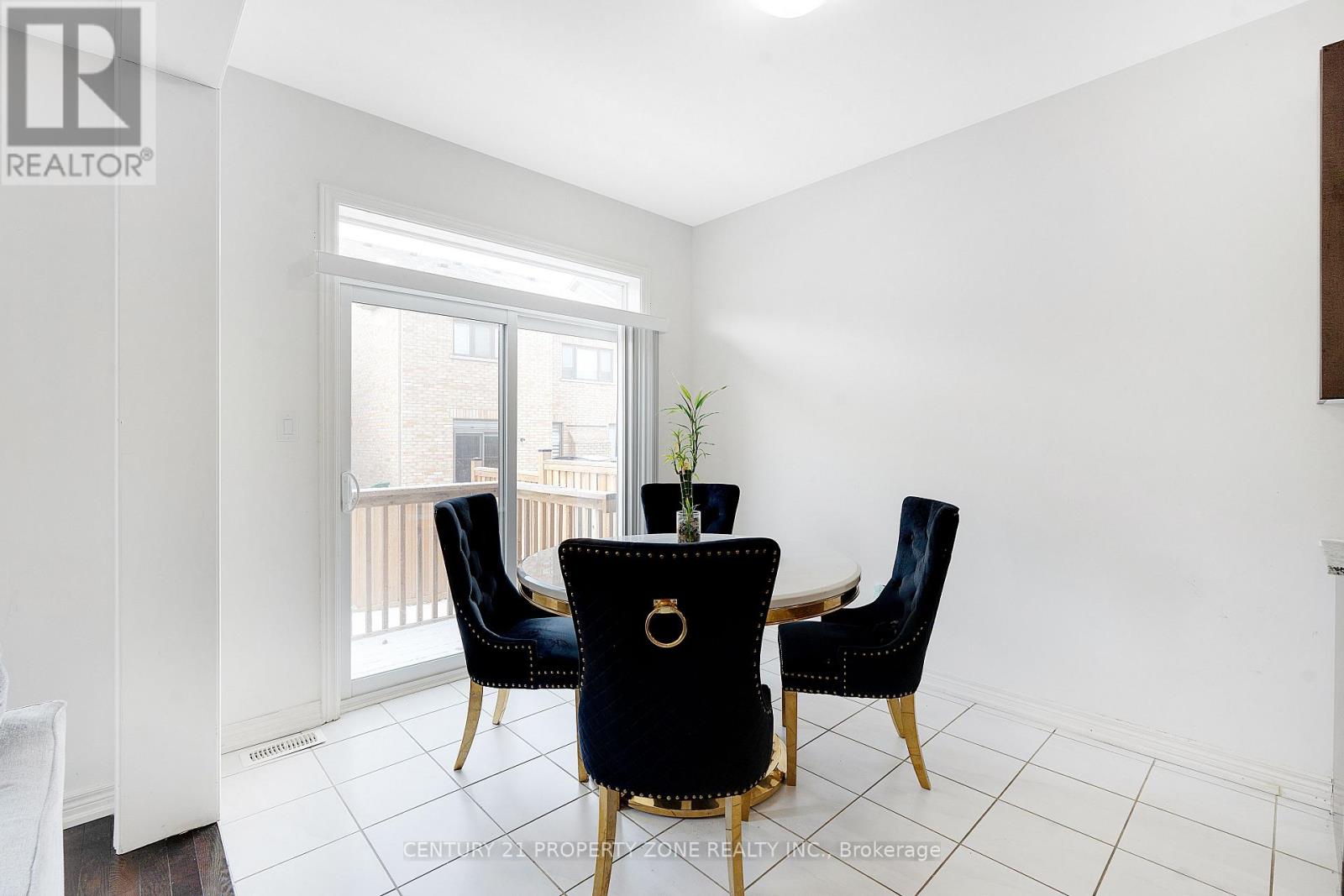 118 Emerald Coast Trail, Brampton, Ontario  L7A 5A7 - Photo 17 - W12554368