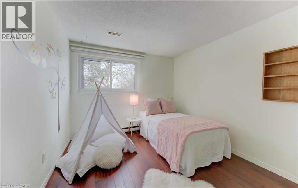 88 Mcdougall Road Unit# F, Waterloo, Ontario  N2L 5C5 - Photo 21 - 40795464