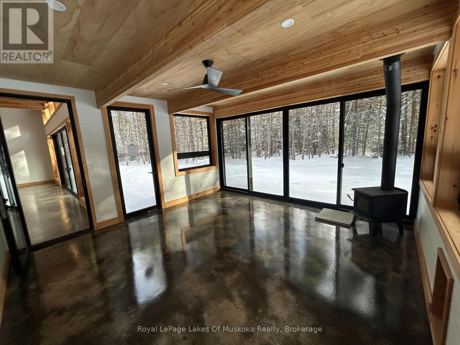 286 Clearwater Lake Road, Huntsville (Stephenson), Ontario  P0B 1L0 - Photo 12 - X12691870