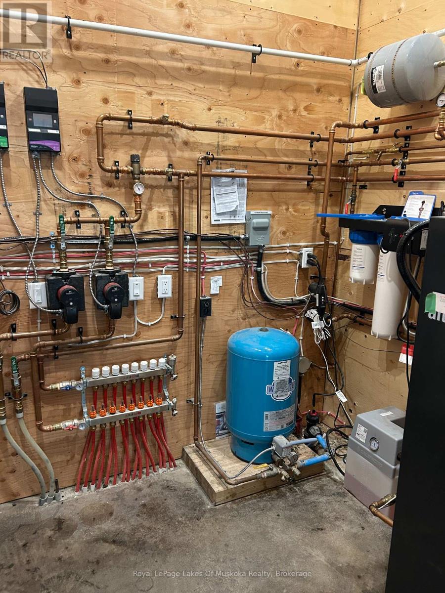 286 Clearwater Lake Road, Huntsville (Stephenson), Ontario  P0B 1L0 - Photo 20 - X12691870