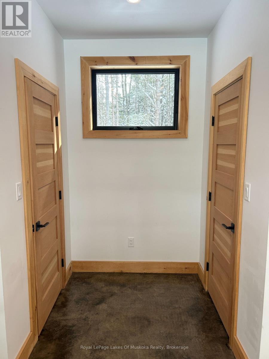 286 Clearwater Lake Road, Huntsville (Stephenson), Ontario  P0B 1L0 - Photo 5 - X12691870