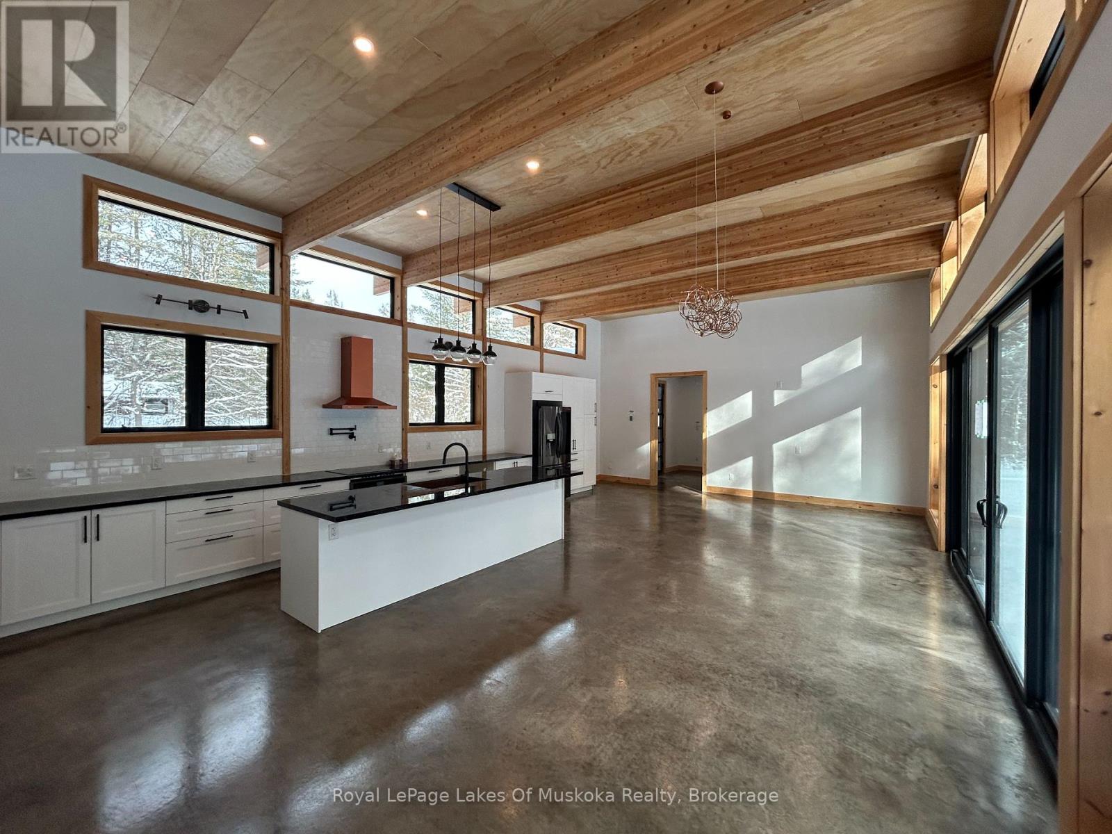 286 Clearwater Lake Road, Huntsville (Stephenson), Ontario  P0B 1L0 - Photo 7 - X12691870