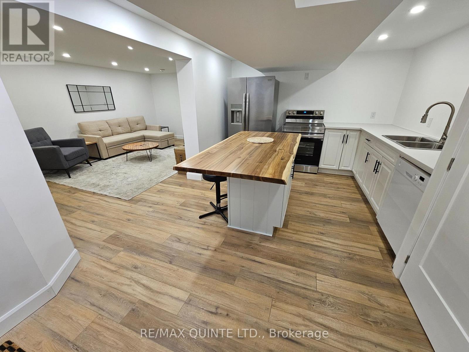 B - 620 Sidney Street, Belleville, Ontario  K8P 4A6 - Photo 6 - X12691954