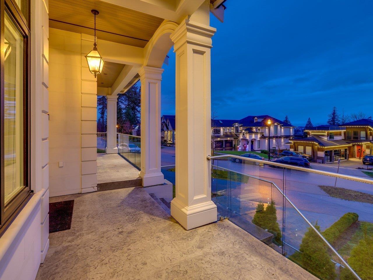 16738 Mcnair Drive, Surrey, British Columbia  V3Z 0P9 - Photo 2 - R3074591