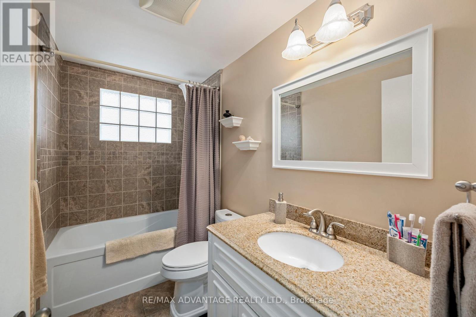 39 Lysanda Avenue, London South, Ontario  N5Z 4L1 - Photo 16 - X12691836