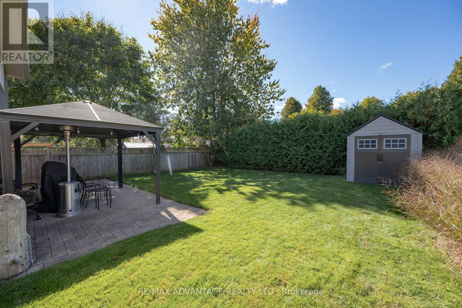39 Lysanda Avenue, London South, Ontario  N5Z 4L1 - Photo 6 - X12691836
