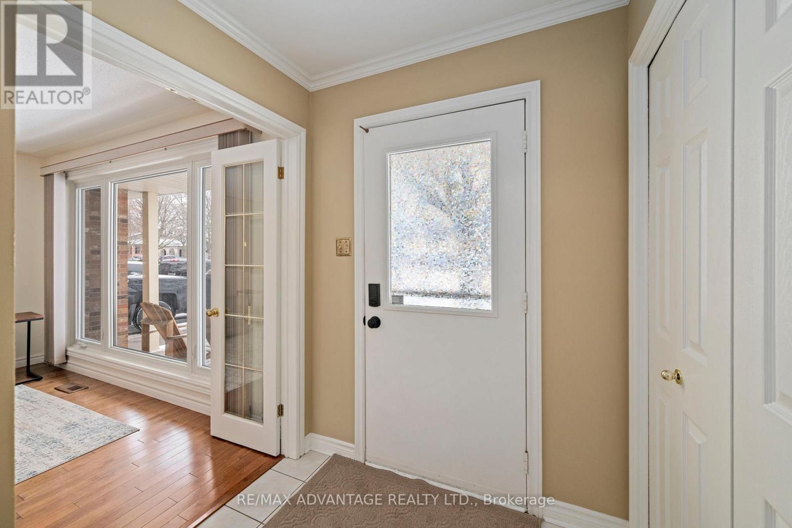 39 Lysanda Avenue, London South, Ontario  N5Z 4L1 - Photo 7 - X12691836