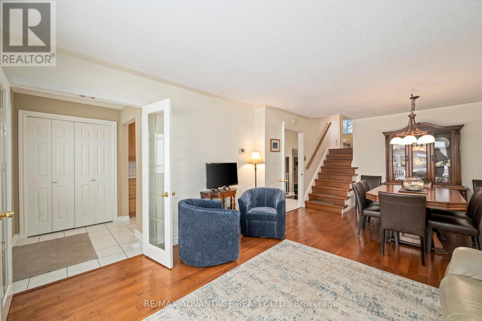 39 Lysanda Avenue, London South, Ontario  N5Z 4L1 - Photo 9 - X12691836