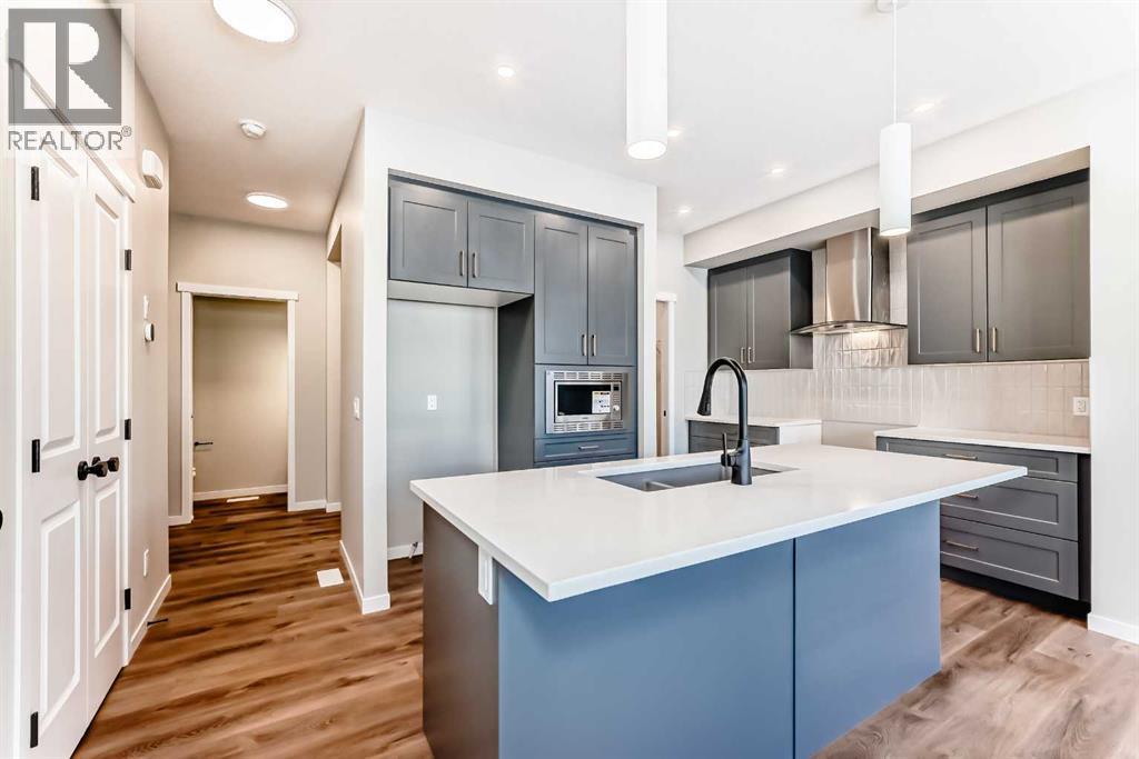 43 Bartlett Row Se, Calgary, Alberta  T3S 0P1 - Photo 3 - A2274505