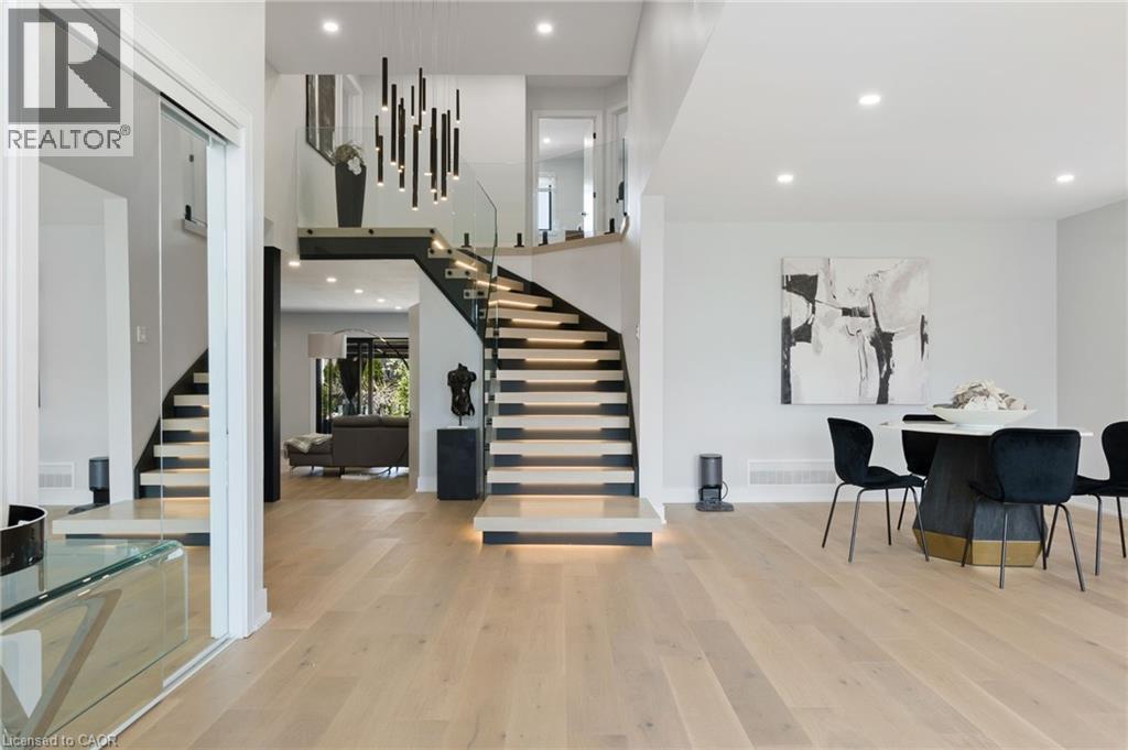 17 Clearview Drive, Hamilton, Ontario  L8G 4Y4 - Photo 3 - 40798195