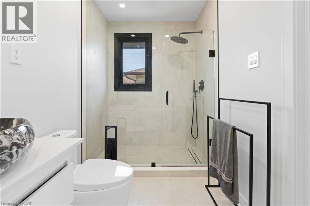 17 Clearview Drive, Hamilton, Ontario  L8G 4Y4 - Photo 16 - 40798195