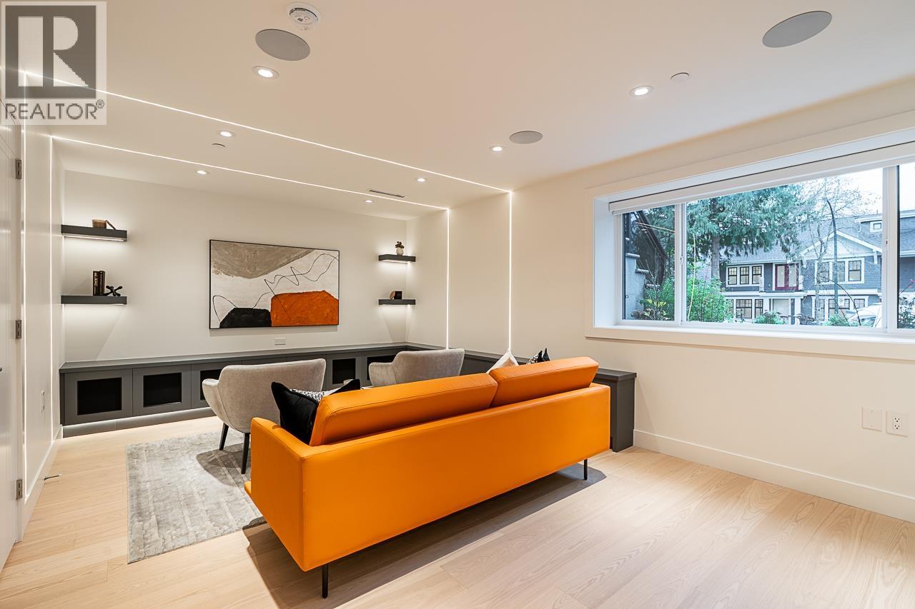 2565 W 2nd Avenue, Vancouver, British Columbia  V6K 1J7 - Photo 27 - R3070801