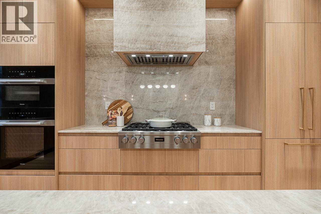 2565 W 2nd Avenue, Vancouver, British Columbia  V6K 1J7 - Photo 13 - R3070801