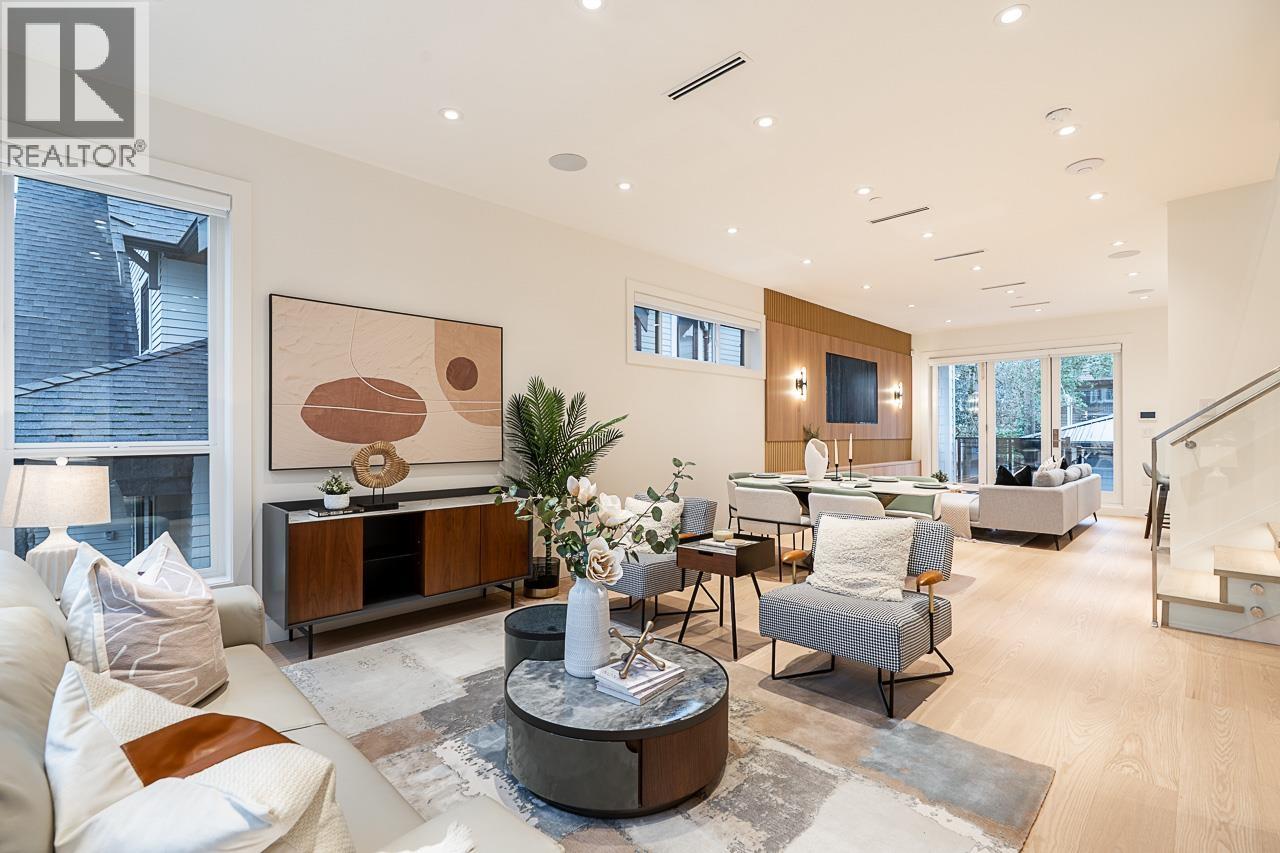 2565 W 2nd Avenue, Vancouver, British Columbia  V6K 1J7 - Photo 3 - R3070801