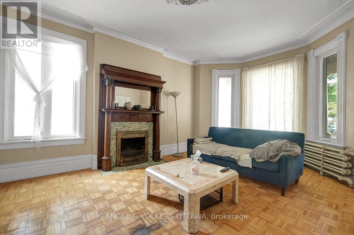 256 Kent Street N, Ottawa, Ontario  K2P 2A2 - Photo 5 - X12691840