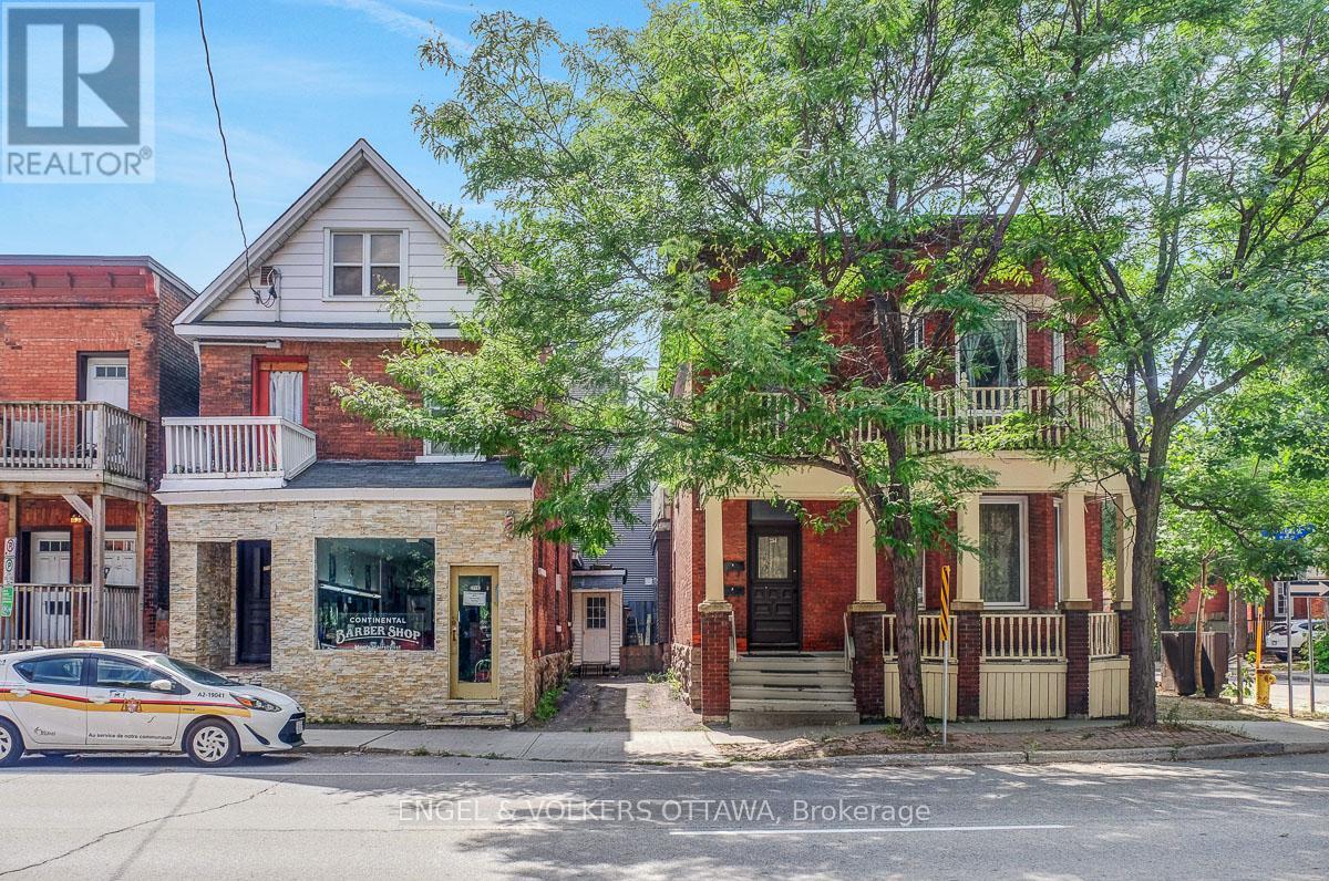 258 Kent Street, Ottawa, Ontario  K2P 2A2 - Photo 2 - X12691982