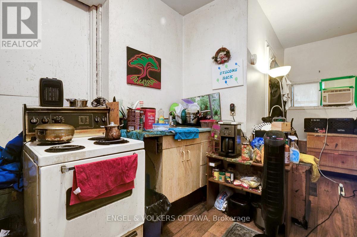 258 Kent Street, Ottawa, Ontario  K2P 2A2 - Photo 30 - X12691982