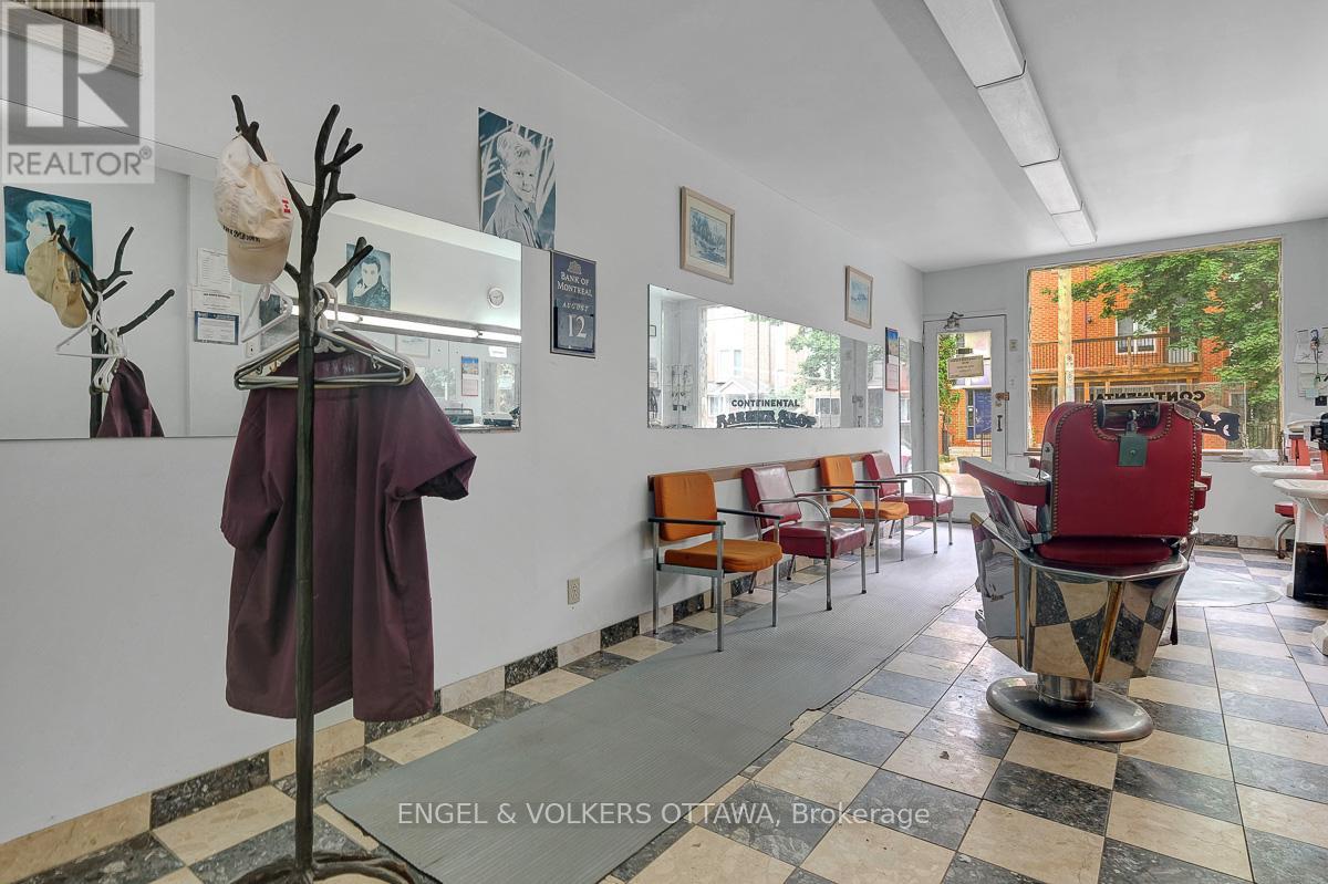 258 Kent Street, Ottawa, Ontario  K2P 2A2 - Photo 4 - X12691982