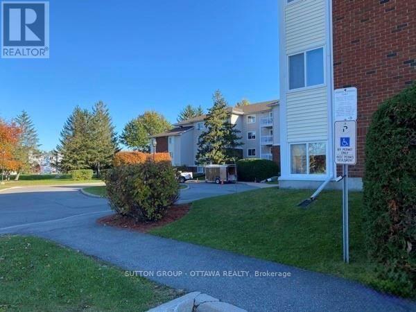5 - 268 Lorry Greenberg Drive, Ottawa, Ontario  K1T 3K1 - Photo 2 - X12691992