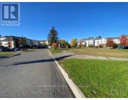 5 - 268 LORRY GREENBERG DRIVE, Ottawa, Ontario
