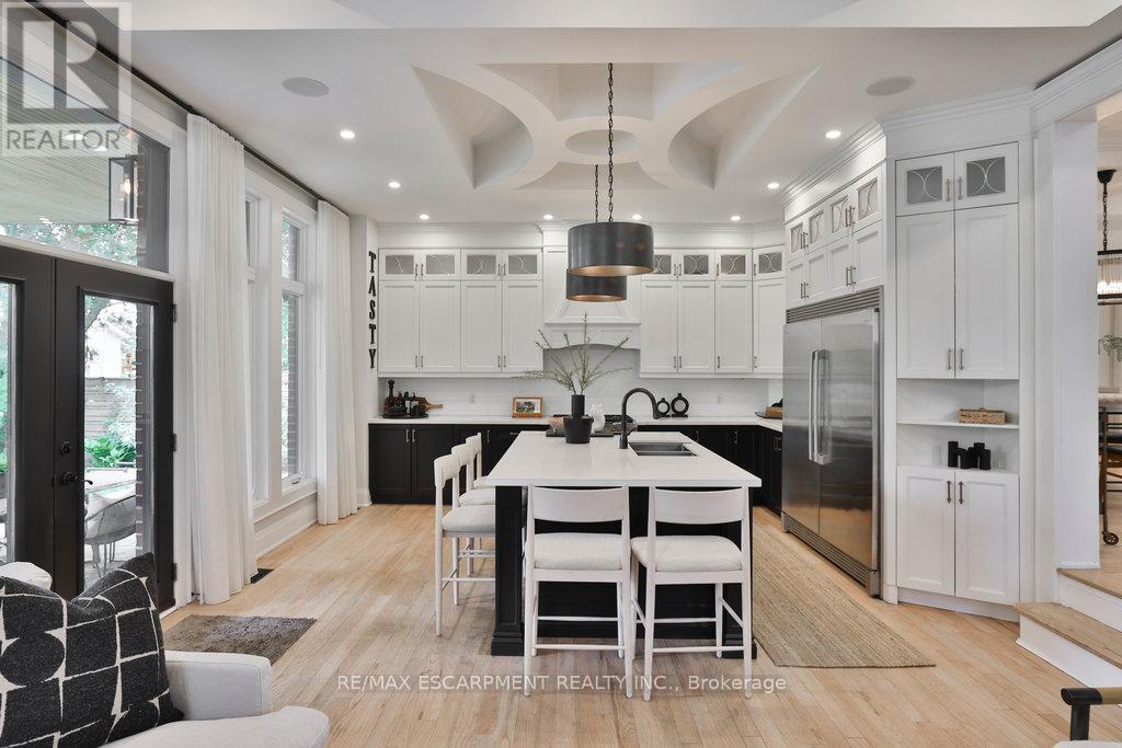 43 Mississauga Road S, Mississauga, Ontario  L5H 2H3 - Photo 15 - W12691568