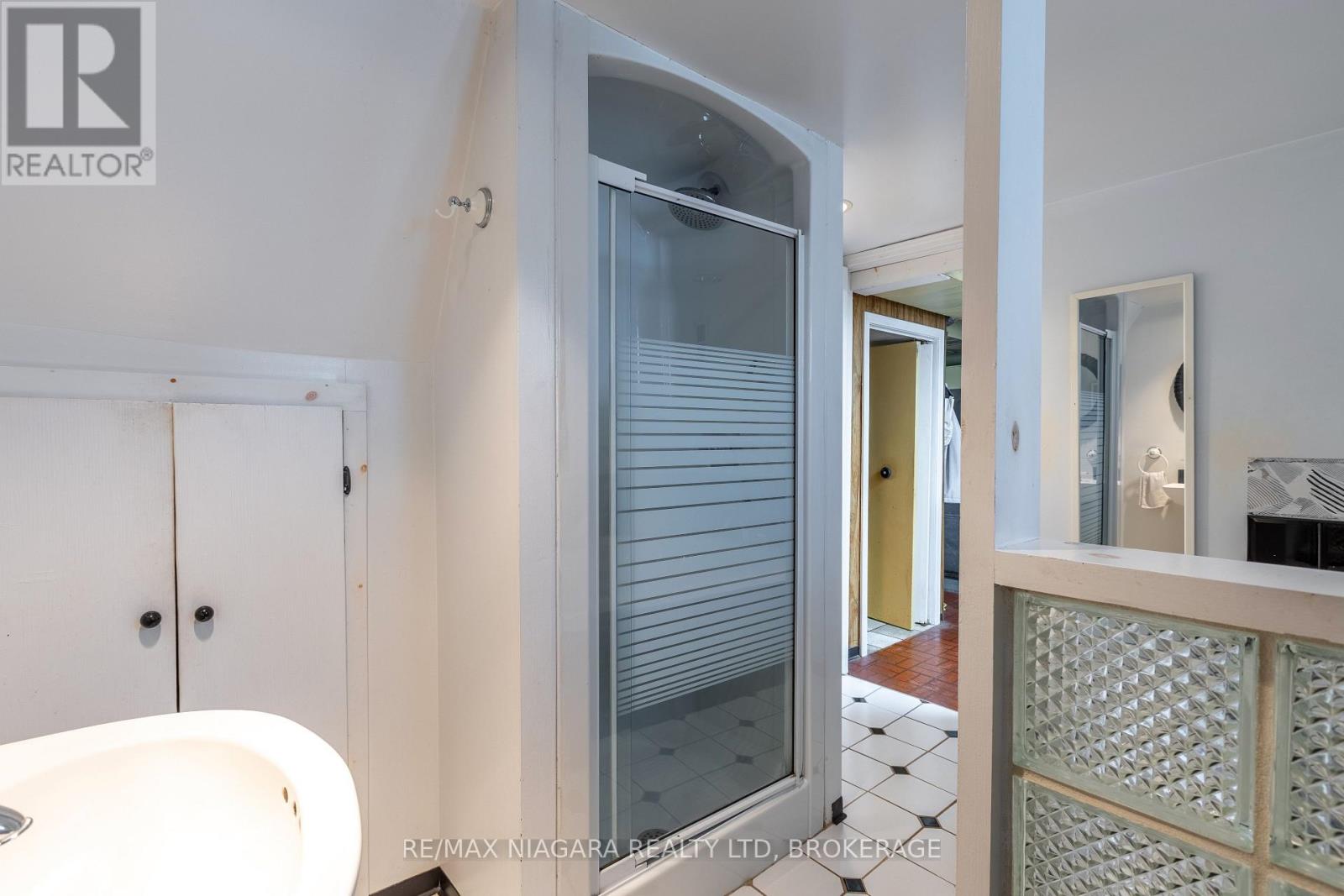 68 Connaught Avenue, Welland, Ontario  L3C 1G5 - Photo 23 - X12691972