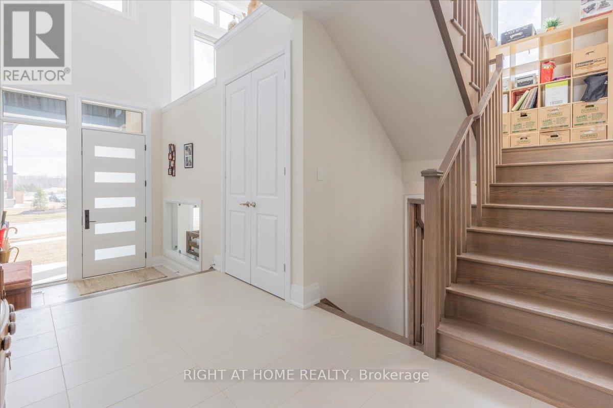 120 Stoneleigh Drive, Blue Mountains, Ontario  L9Y 5J6 - Photo 13 - X12683508