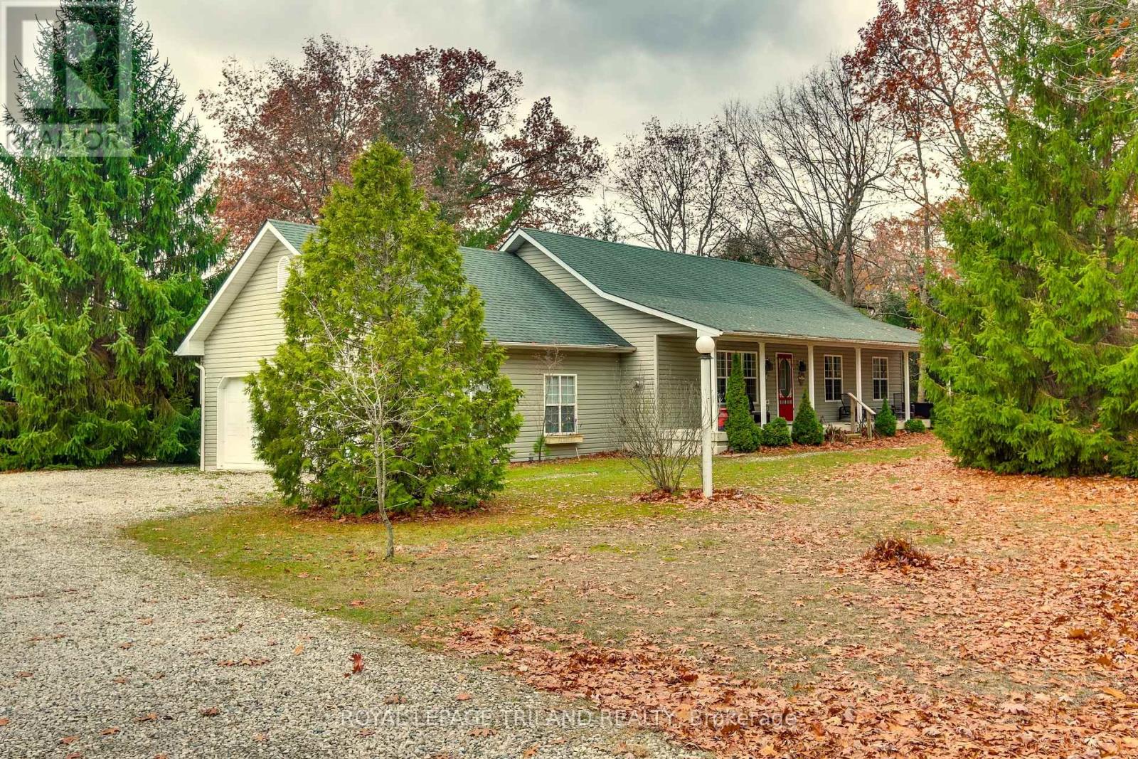 9909 NORTHVILLE CRESCENT, Lambton Shores, Ontario