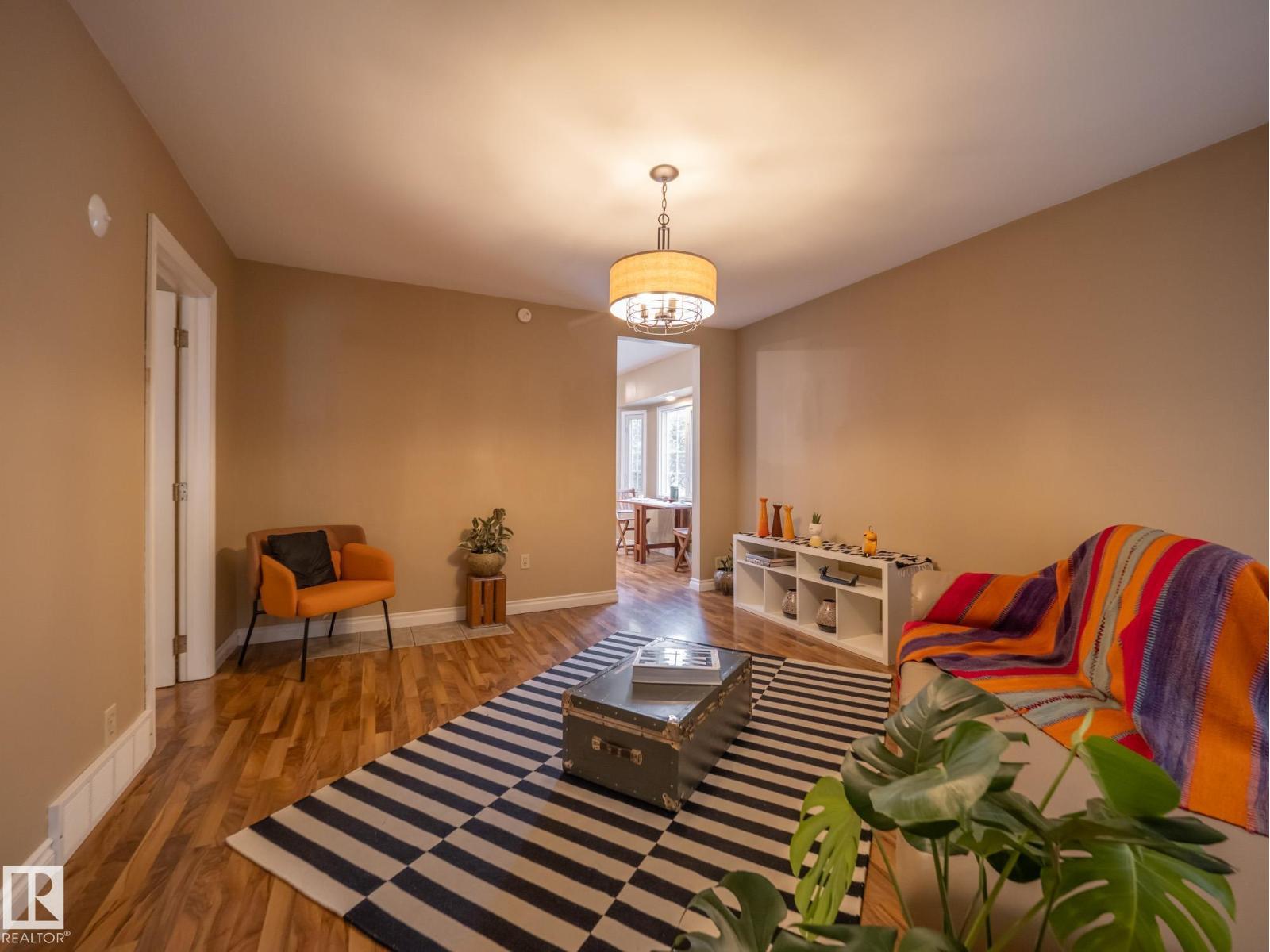 11163 69 St Nw, Edmonton, Alberta  T5B 1R3 - Photo 5 - E4460657