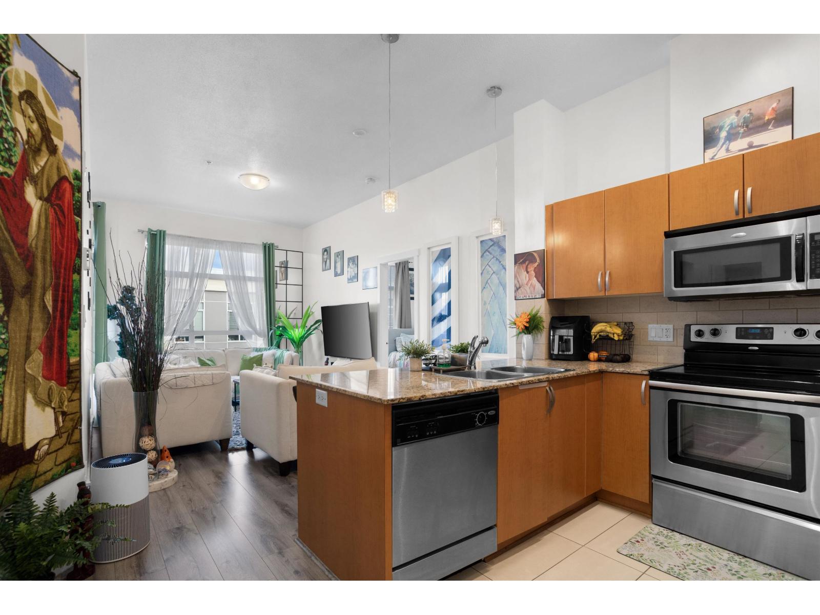 516 13733 107a Avenue, Surrey, British Columbia  V3T 0B7 - Photo 7 - R3075950