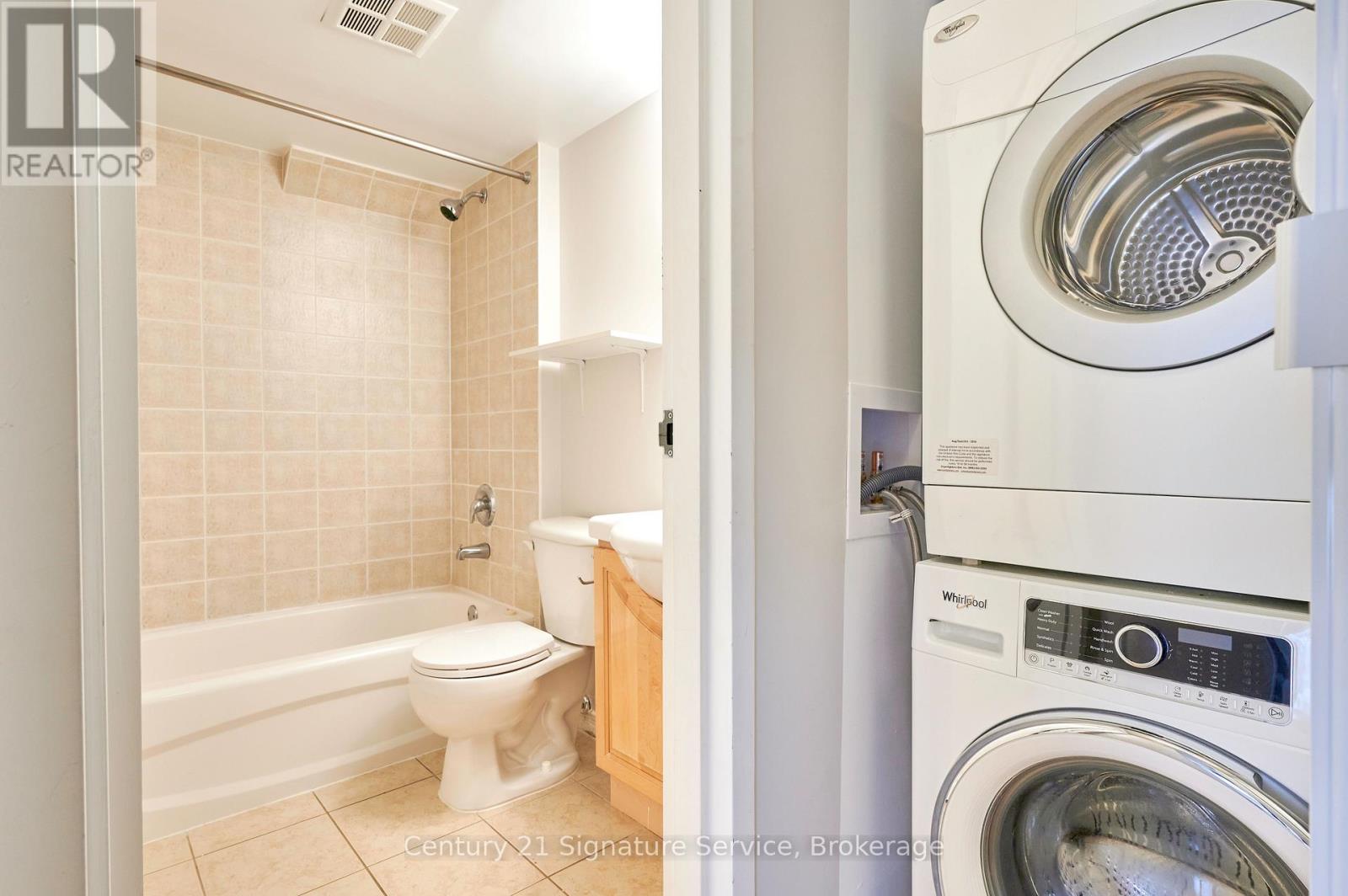 207 - 26 Western Battery Road, Toronto, Ontario  M6K 3N9 - Photo 10 - C12691830