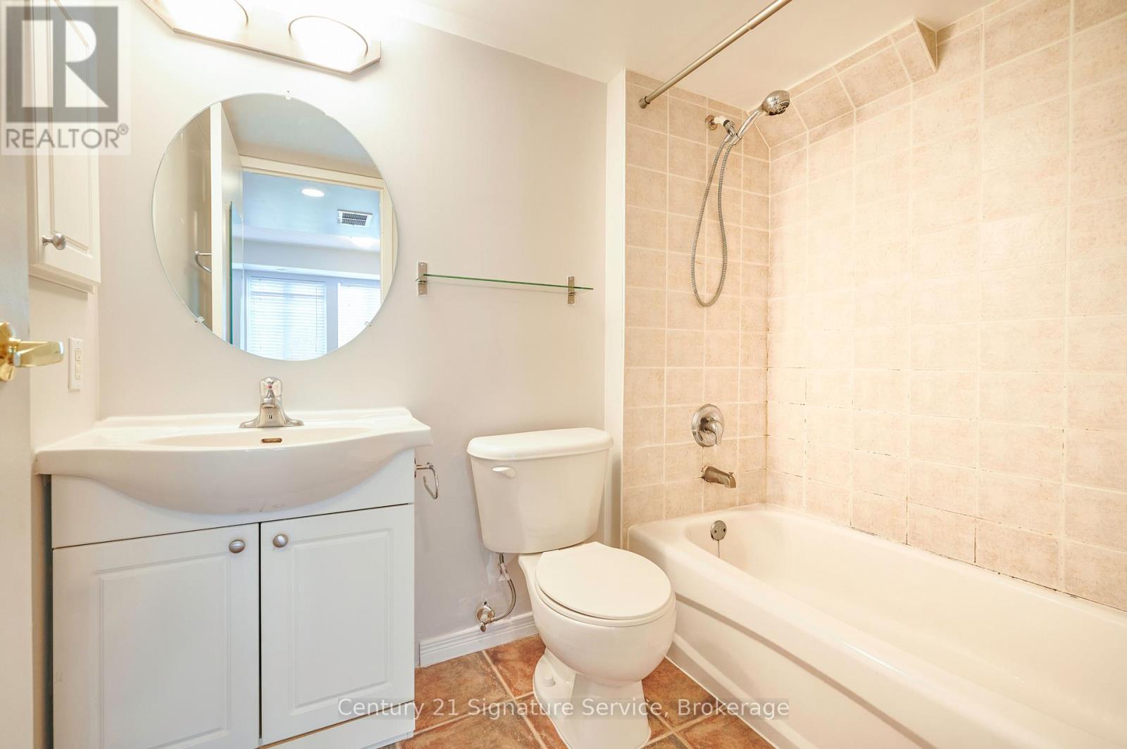 207 - 26 Western Battery Road, Toronto, Ontario  M6K 3N9 - Photo 14 - C12691830