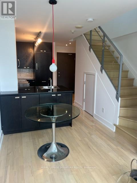 611 - 637 Lake Shore Boulevard W, Toronto, Ontario  M5V 3J6 - Photo 4 - C12691886