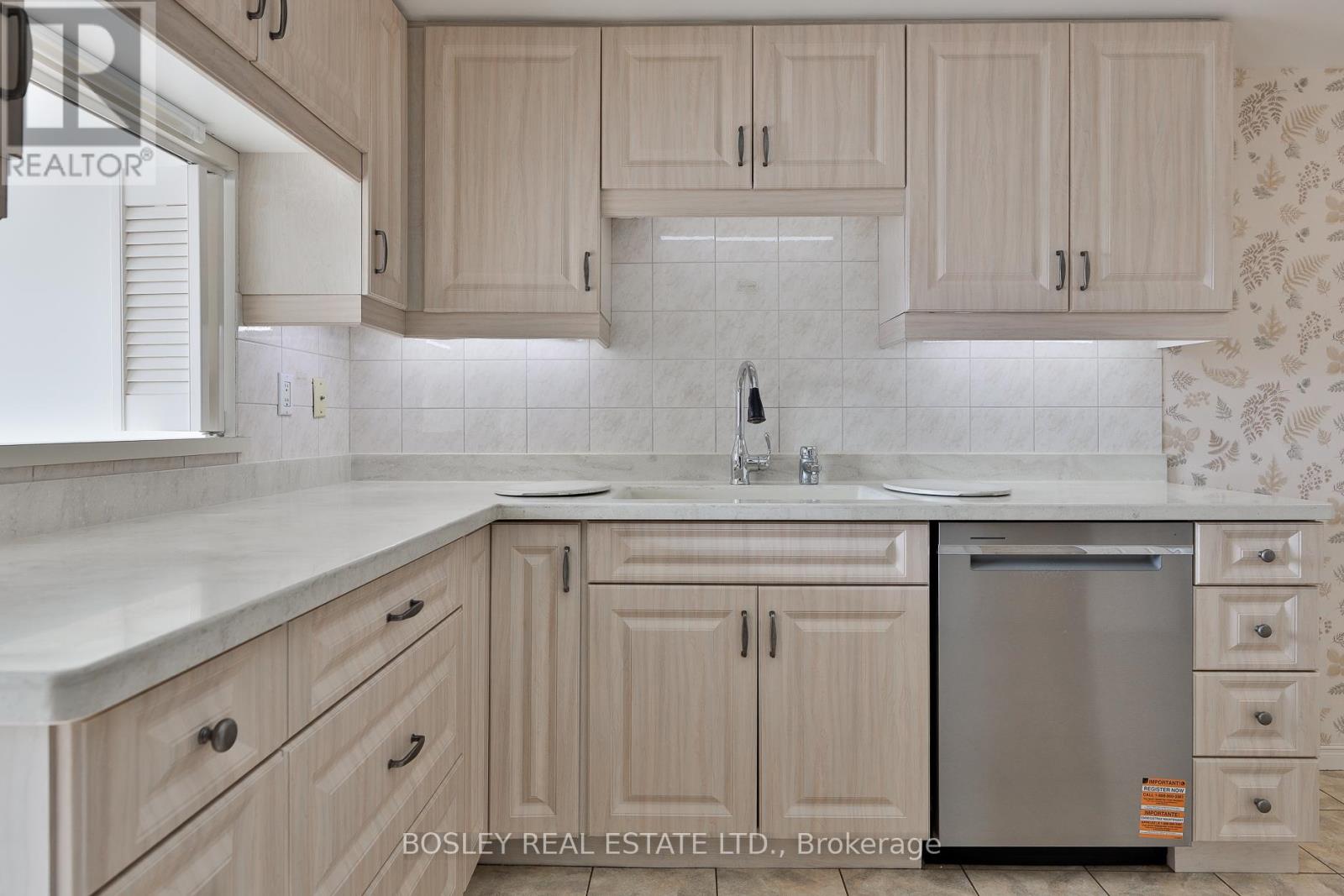 908 - 131 Beecroft Road, Toronto, Ontario  M2N 6G9 - Photo 13 - C12692046