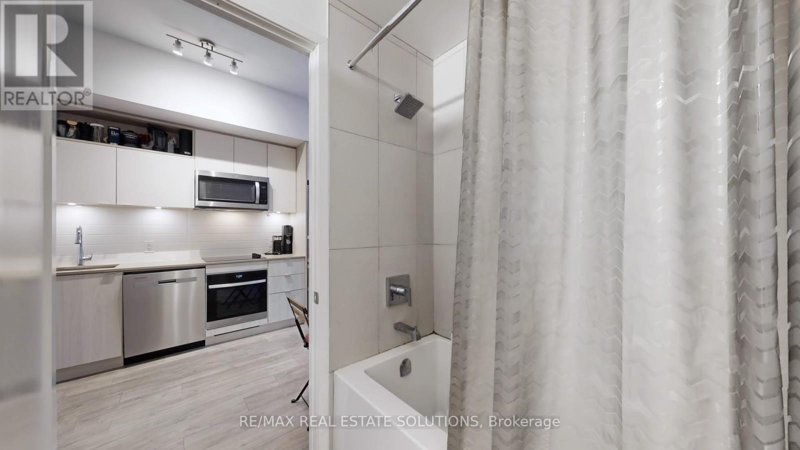 1740 - 135 Lower Sherbourne Street, Toronto, Ontario  M5A 1Y4 - Photo 17 - C12692052