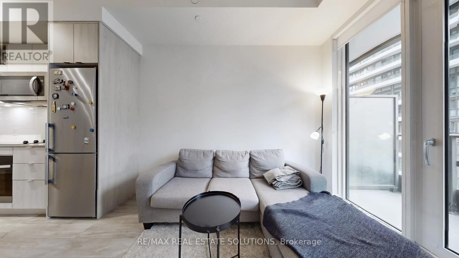 1740 - 135 Lower Sherbourne Street, Toronto, Ontario  M5A 1Y4 - Photo 4 - C12692052