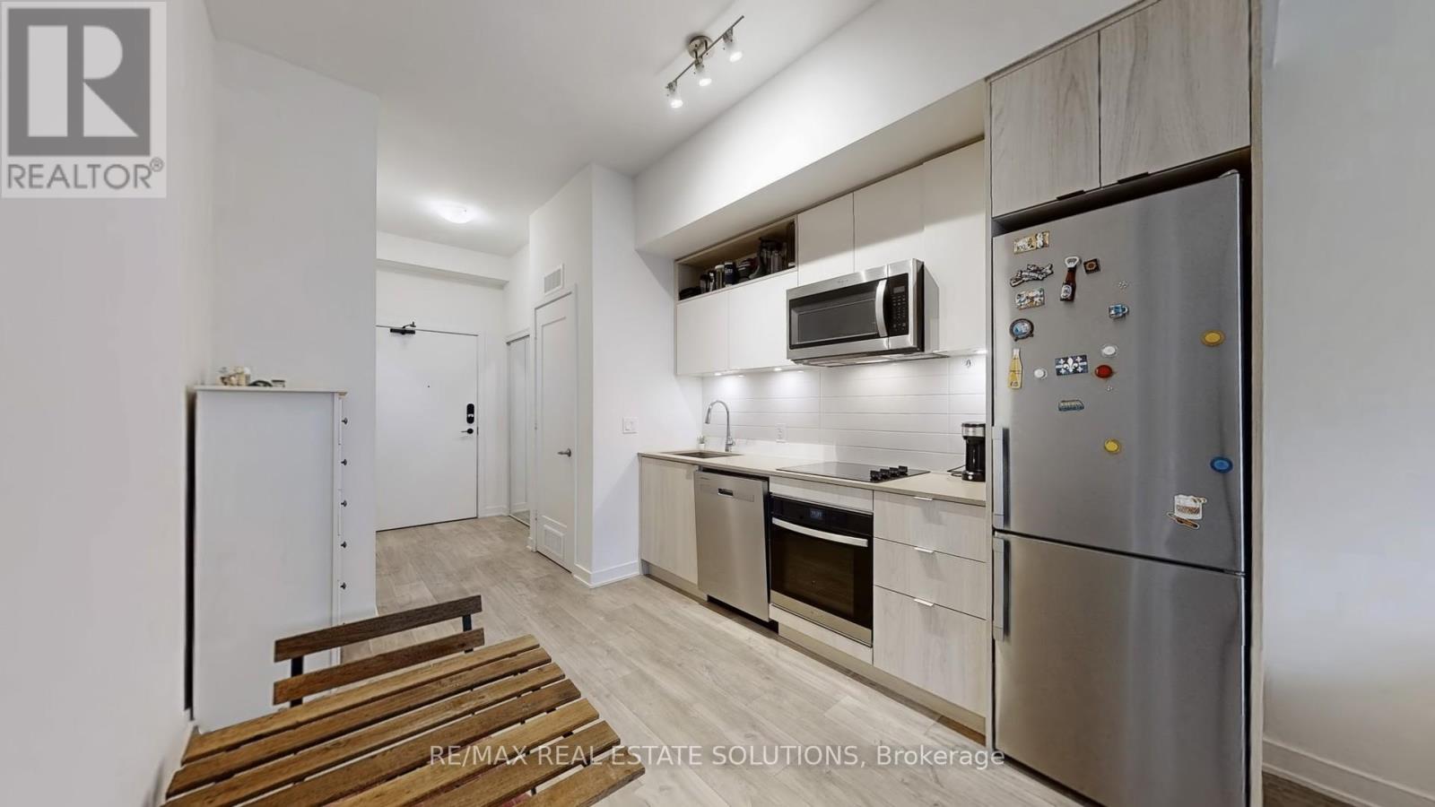 1740 - 135 Lower Sherbourne Street, Toronto, Ontario  M5A 1Y4 - Photo 6 - C12692052