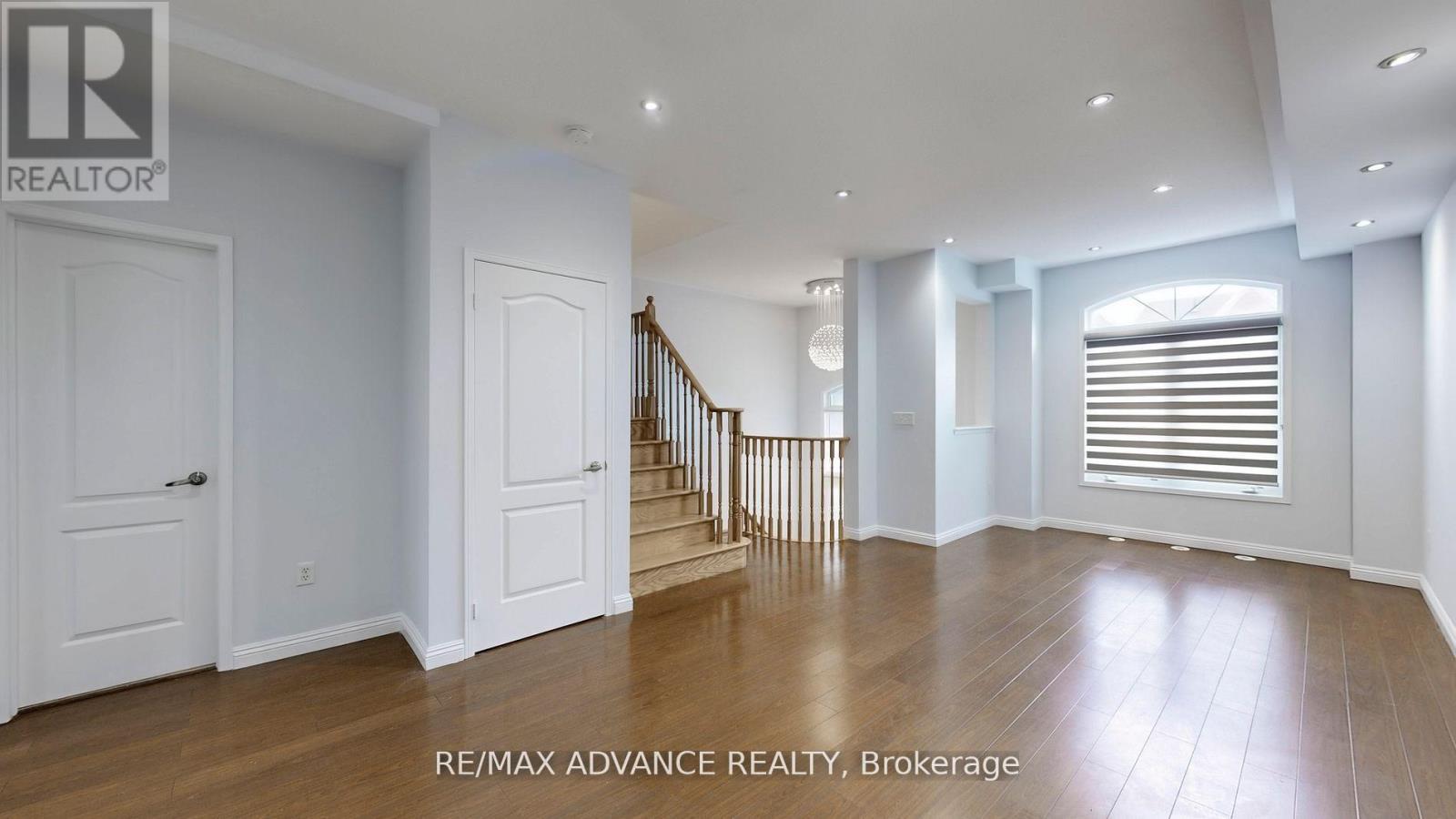 46 Wyper Square, Toronto, Ontario  M1S 0B3 - Photo 2 - E12691872