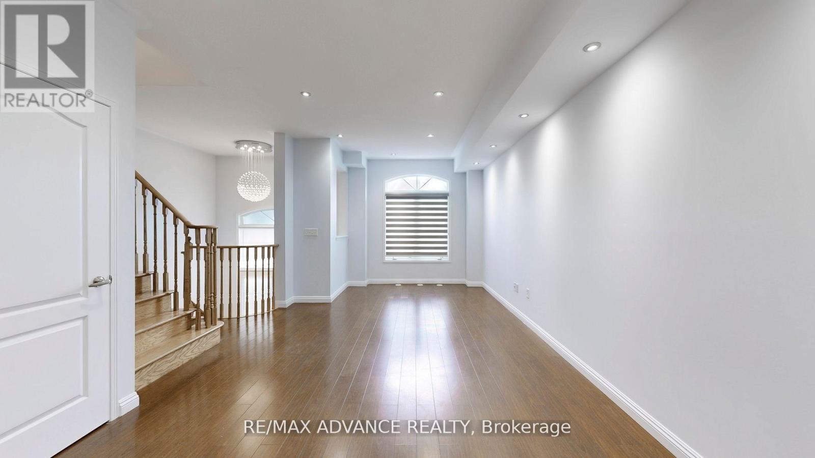 46 Wyper Square, Toronto, Ontario  M1S 0B3 - Photo 3 - E12691872