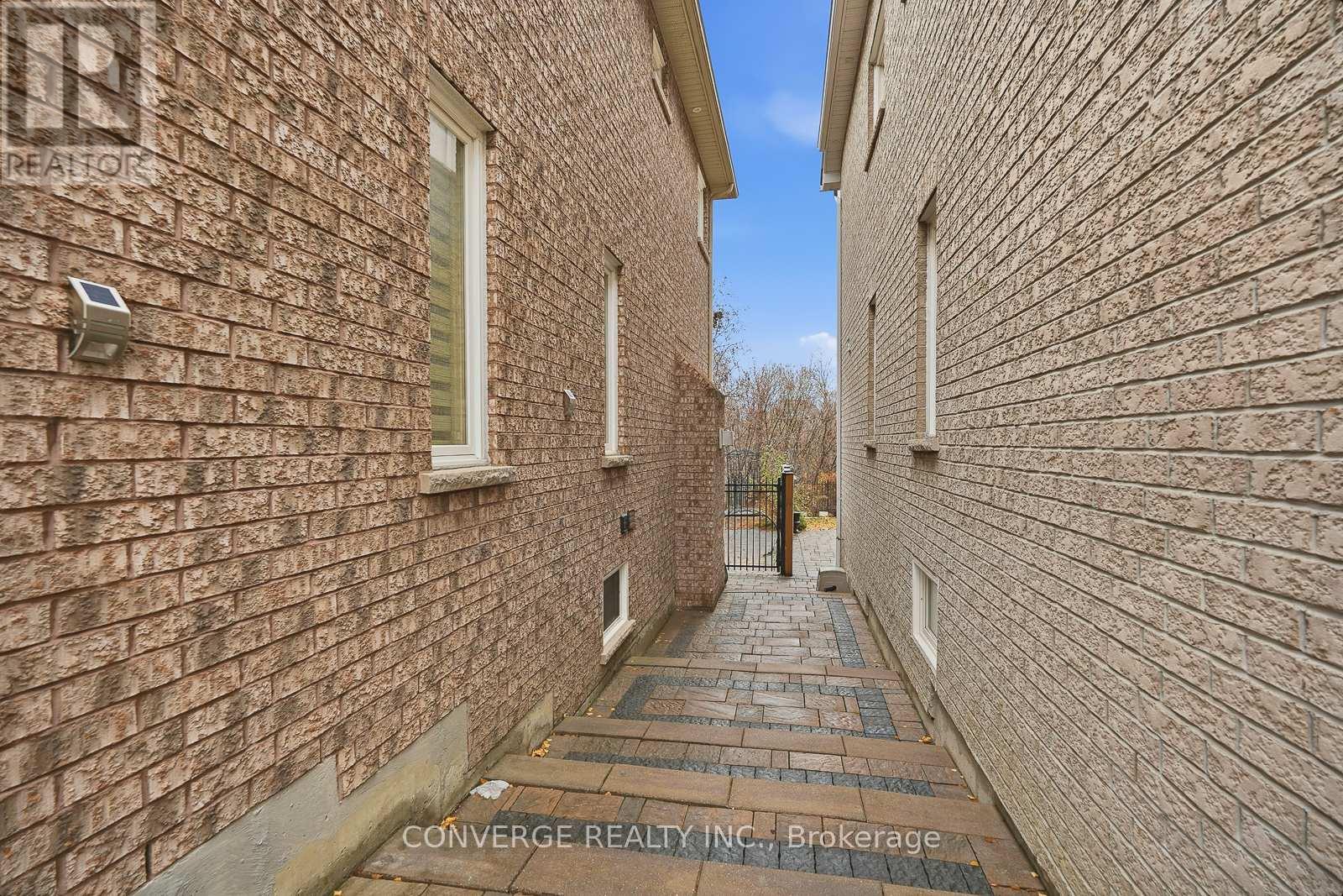 Bsmt - 10 Selby Drive, Ajax, Ontario  L1T 0H6 - Photo 14 - E12691958