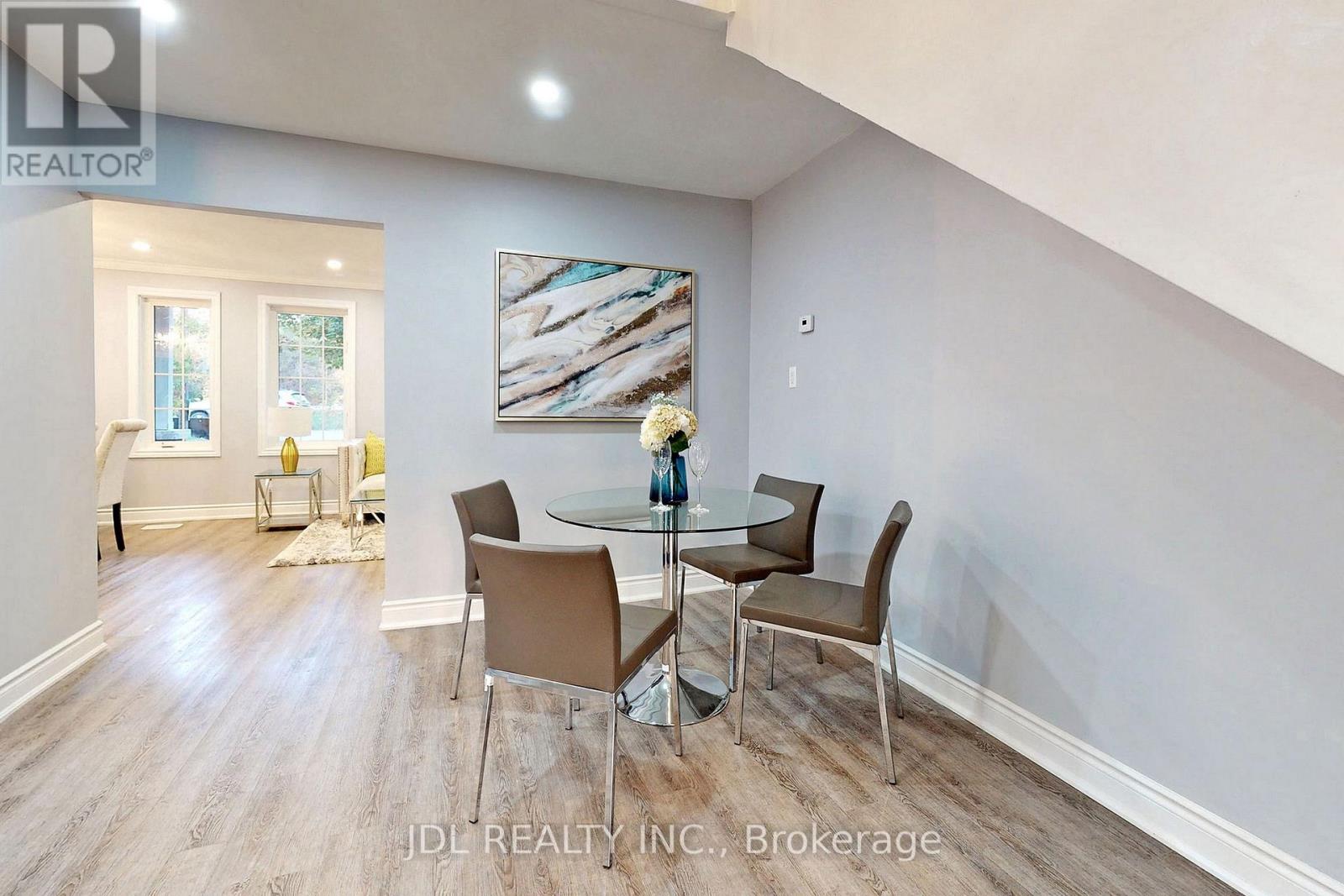 180 Olde Bayview Avenue, Richmond Hill, Ontario  L4E 3C6 - Photo 14 - N12691826