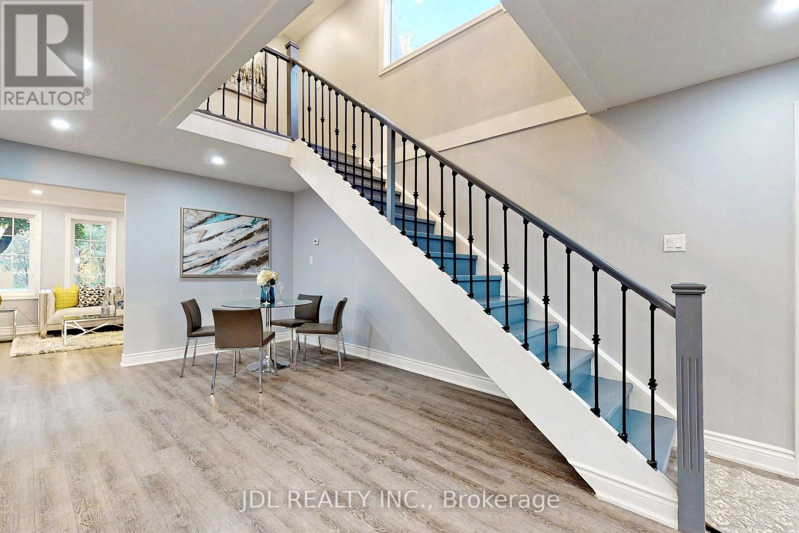 180 Olde Bayview Avenue, Richmond Hill, Ontario  L4E 3C6 - Photo 18 - N12691826