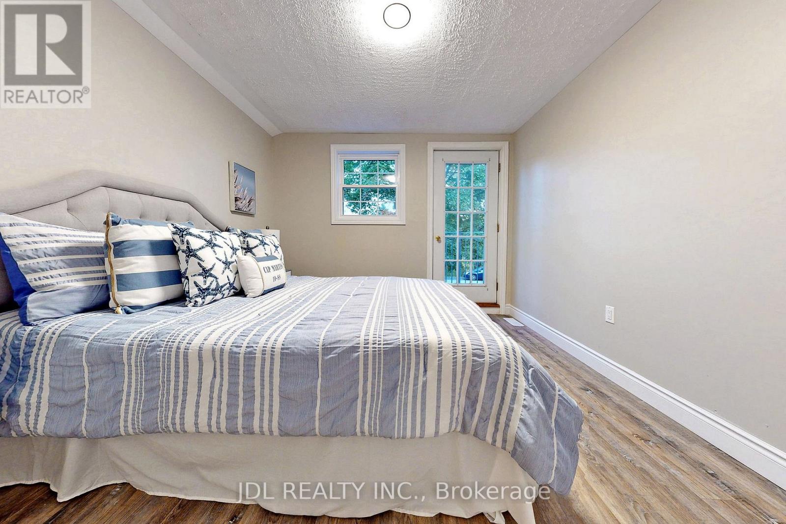 180 Olde Bayview Avenue, Richmond Hill, Ontario  L4E 3C6 - Photo 25 - N12691826