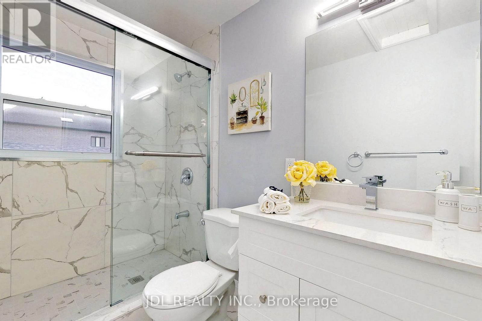 180 Olde Bayview Avenue, Richmond Hill, Ontario  L4E 3C6 - Photo 29 - N12691826