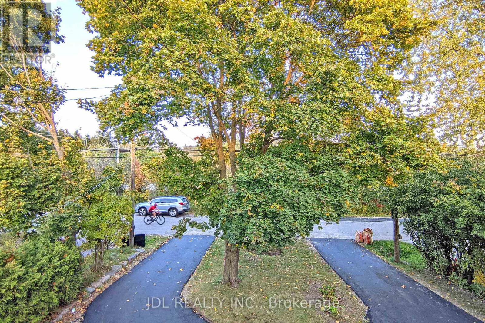 180 Olde Bayview Avenue, Richmond Hill, Ontario  L4E 3C6 - Photo 36 - N12691826