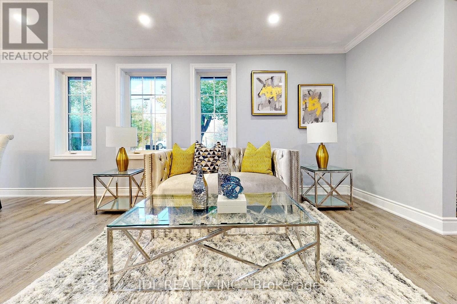 180 Olde Bayview Avenue, Richmond Hill, Ontario  L4E 3C6 - Photo 4 - N12691826