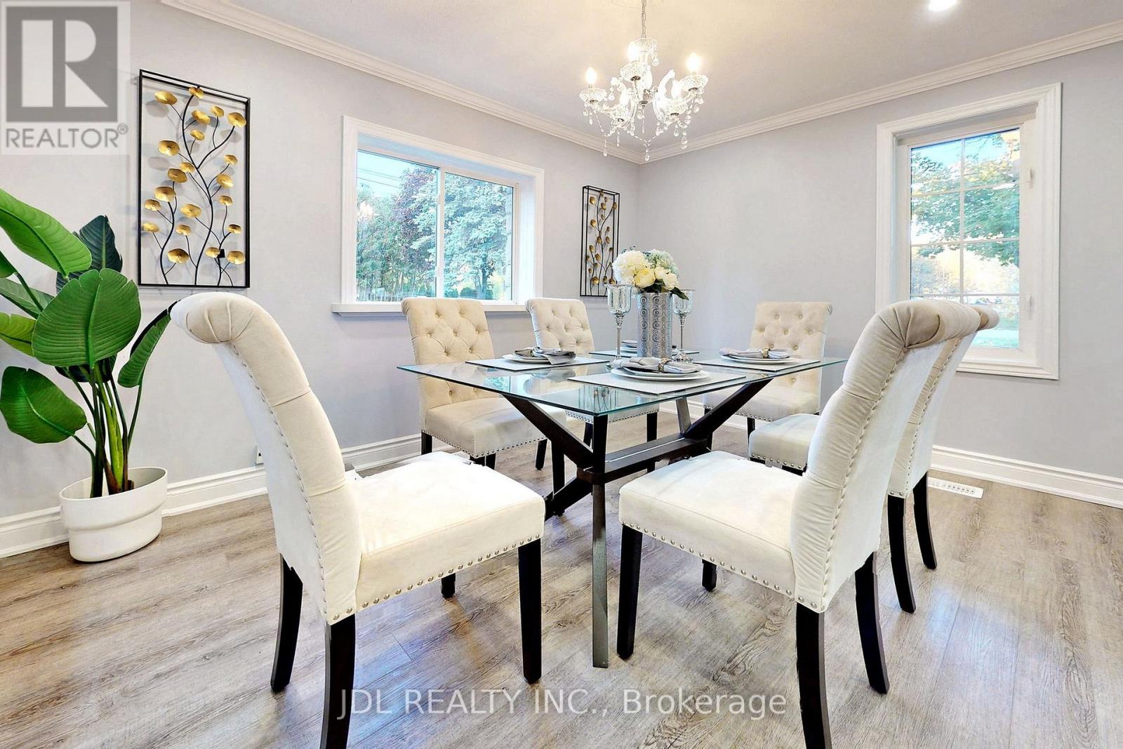 180 Olde Bayview Avenue, Richmond Hill, Ontario  L4E 3C6 - Photo 5 - N12691826